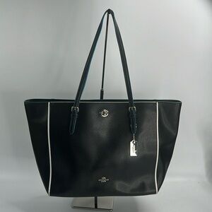 Coach Turn lock tote/purse 38323 black cross grain leather please read